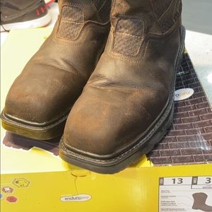 Mens working boots worn a few times